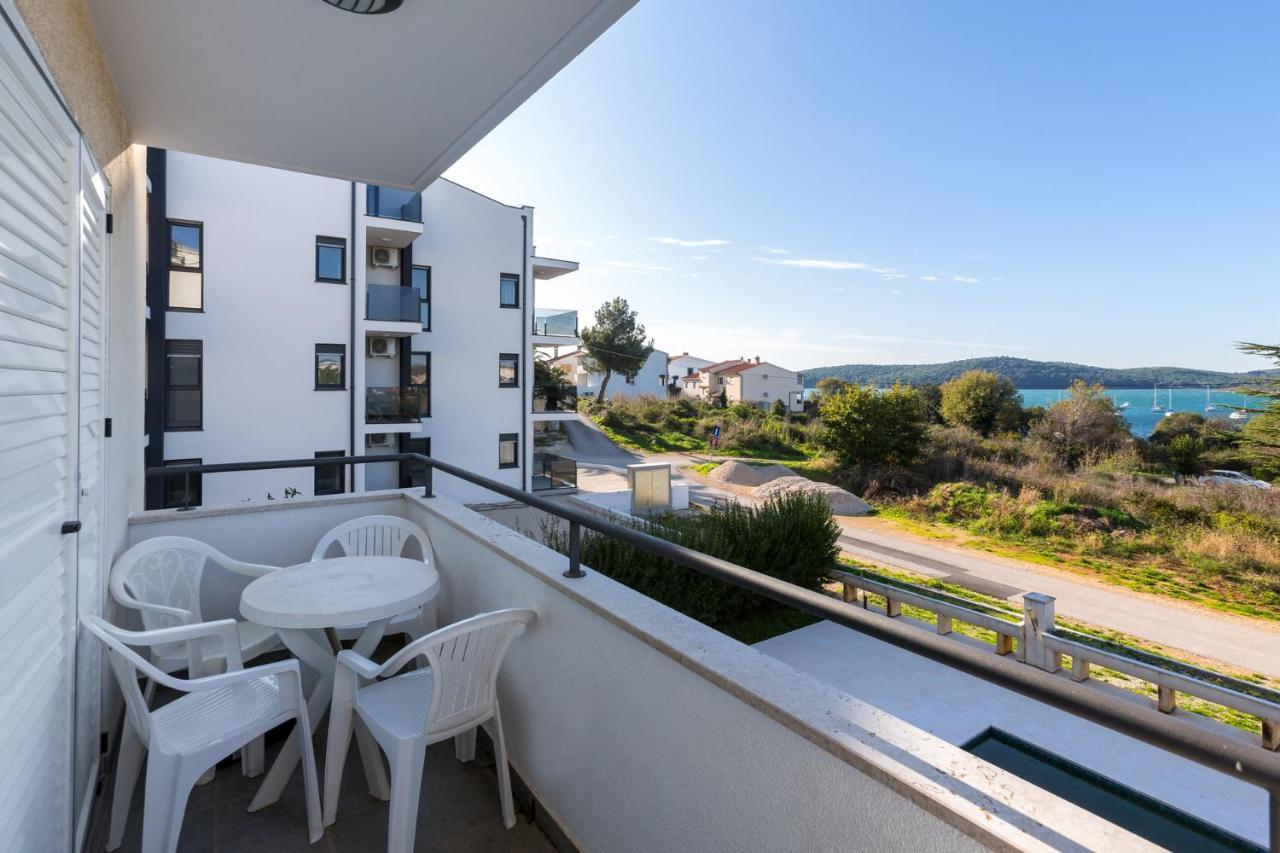 Apartamento Ewa Medulin Exterior foto